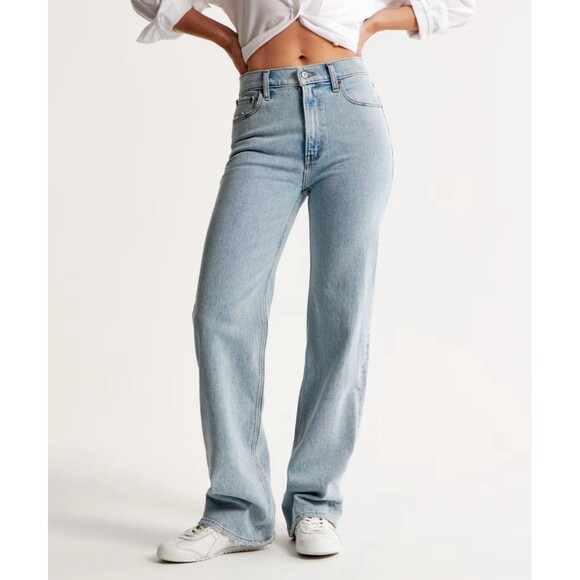 Abercrombie & Fitch Denim - Abercrombie & Fitch Jeans Womens 27/4XS Short Light Wash 90s Relaxed High Rise